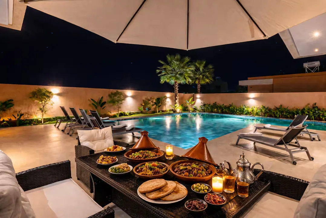 L'équipe de La Sélection de Said devant une villa gérée au Maroc
